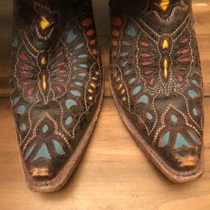 Corral vintage boots size 8 1/2